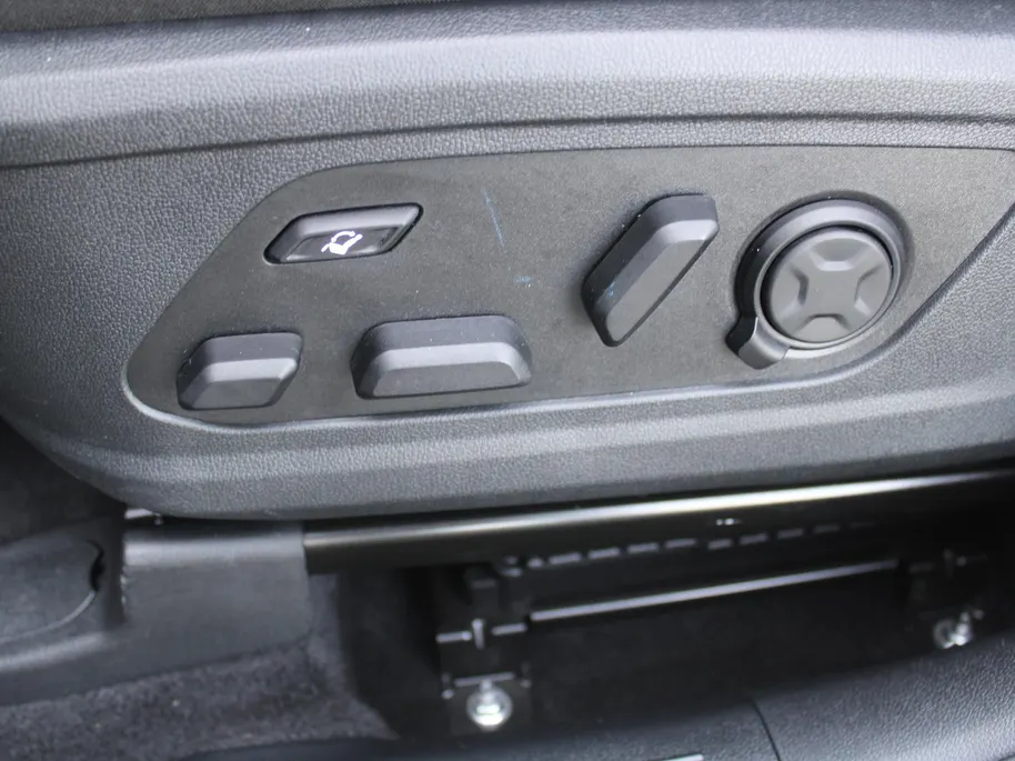 Kia Sorento 1.6 T-GDi Plug-in Hybrid 4WD ExecutiveLine 7p | Stuur-/stoelverwarming + ventilatie | Schuifdak | Leer | 360 Camera | Elek. stoelverst. | HUD | LED | 19' LM |