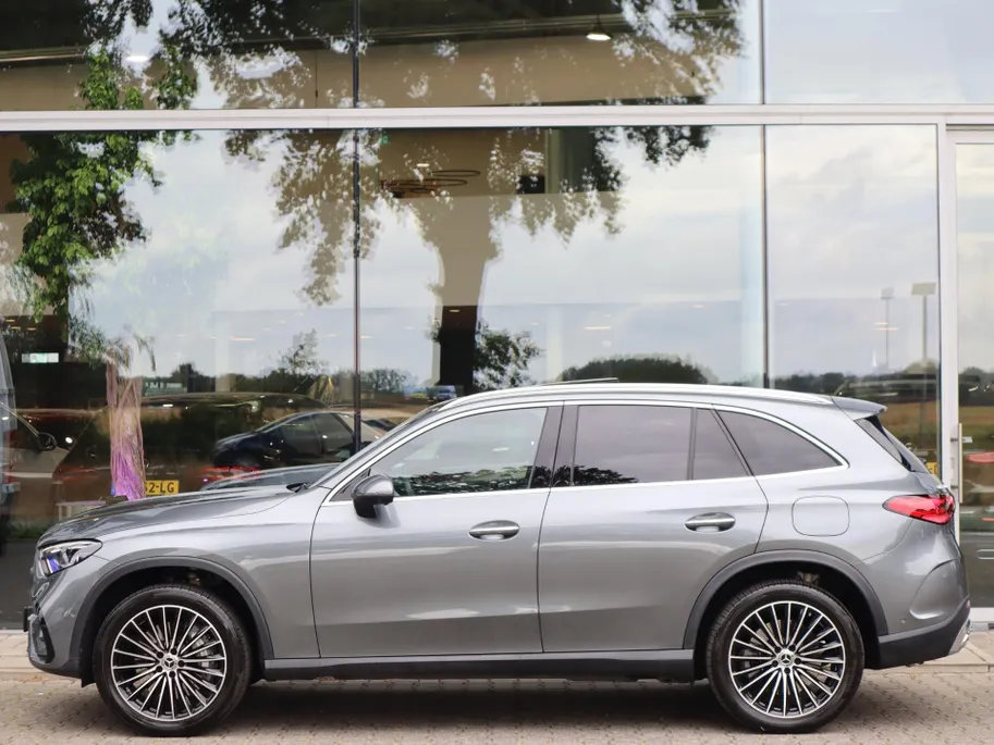 Mercedes-Benz GLC 300e 4MATIC AMG Line