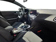 Kia XCeed 1.5 T-GDi GT-Line | Achteruitrijcamera | Parkeersensoren voor en achter | Panorama dak | Stoelverwarming | Apple carplay Android auto
