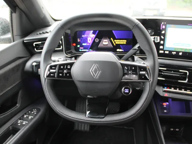 Renault 5 comfort range Iconic Black Cinq - 52 kWh | Speciale Editie | Lederen bekleding | Harman Kardon | DEMO VRAAG NAAR DE BESCHIKBAARHEID