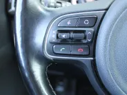 Kia Niro 1.6 GDi Hybrid DynamicPlusLine | Stuur-/stoelverwarming | Camera | Leer | Navi | Clima | Cruise adapt. | Keyless | 16' LM |