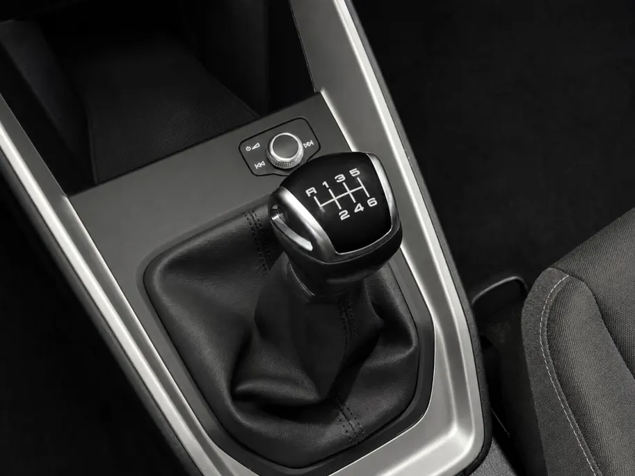 Audi A1 Sportback 30 TFSI 110pk Advanced edition · Apple/Android Car Play · Navigatie · P-Sensoren · Climatronic · Cruise Control · 17'' Inch ·