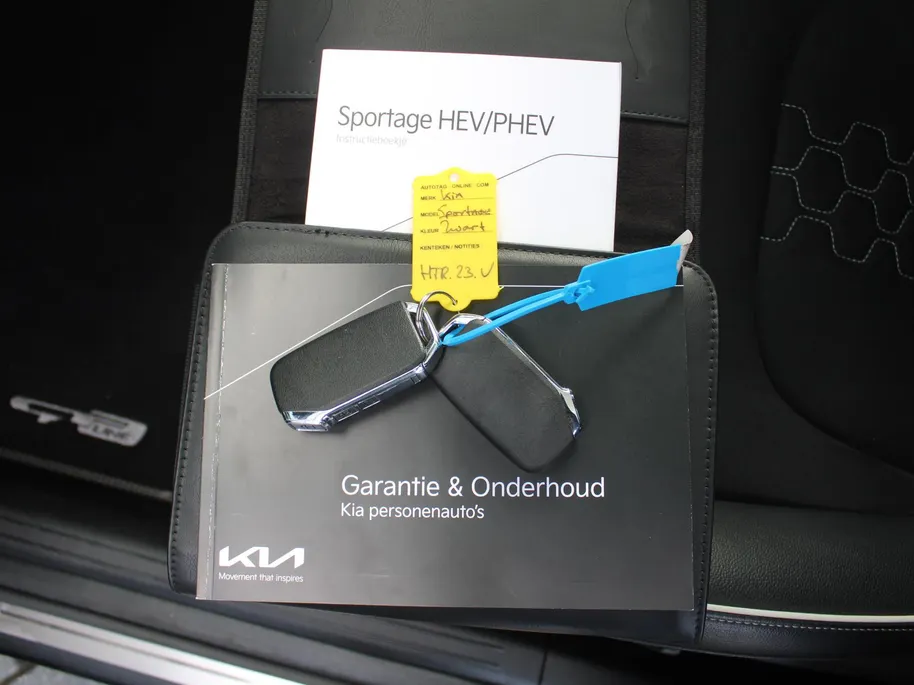 Kia Sportage 1.6 T-GDi Hybrid GT-Line | Stuur-/stoelverwarming | Elek. stoelverstelling + achterklep | Schuifdak | 18' LM | Cruise adapt. | Camera |