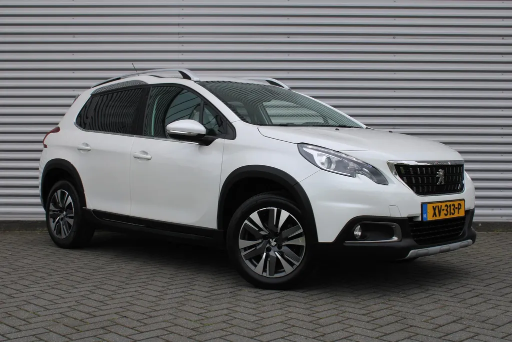 Peugeot 2008 1.2 PureTech Allure | Airco | Cruise | 16' LM |
