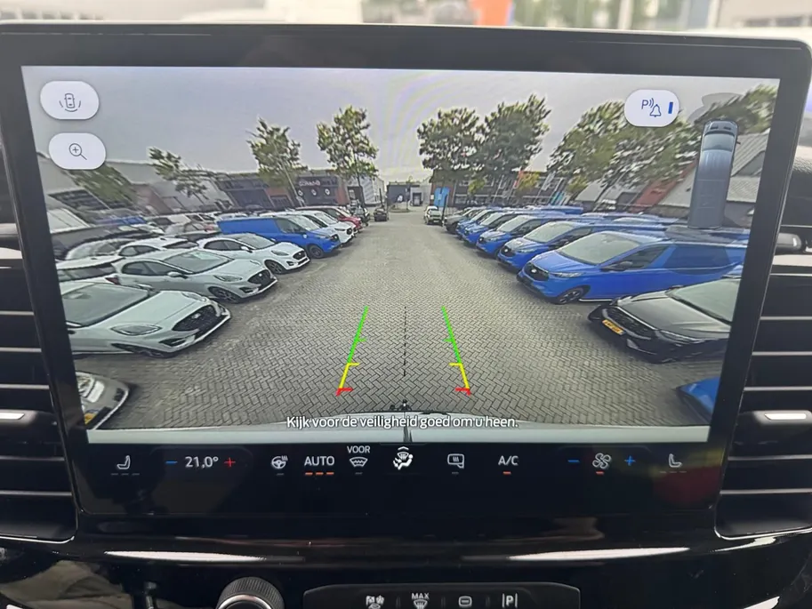 Ford Transit 350 2.0 TDCI L2H2 Trend 130 pk FWD | BPM-VRIJ | Achteruitrijcamera | Trekhaak | Verwarmde bestuurdersstoel en bijrijdersbank | Cruise Control