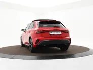 Audi A3 Sportback 45 TFSIe 272pk S-tronic S edition Competition · Panoramadak · Camera · Elek. Bestuurdersstoel · Apple/Android Car Play · Leder/ Alcantara · Zwart Optiek · 18'' Inch · Garantie t/m 10-12-2030 of 100.000km