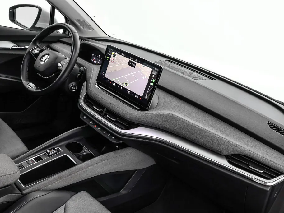 Škoda Enyaq Coupe iV 60 180pk · SOH 94,1% · Panoramadak · Camera · Apple/Android Car Play · 19'Velgen · Sfeerverlichting · Elek. Inklapbare Spiegels ·