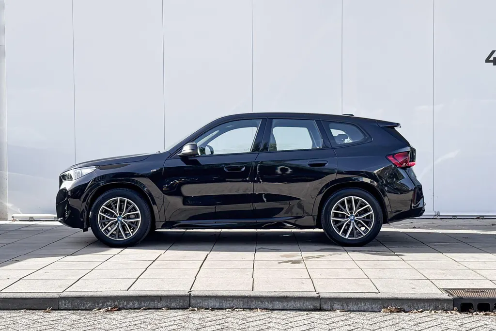 BMW iX1 xDrive30 M-Sport