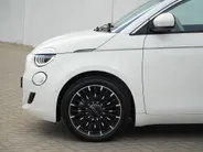 Fiat 500e La Prima by Bocelli 42 kWh | JBL | Winter | Pano | 17′ VERKOCHT