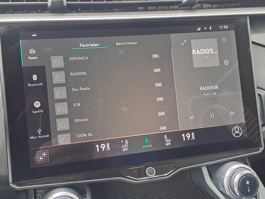 Lynk & Co 01 1.5 PHEV | SOH 97,3% | Automaat | Camera | Navigatie | Climate Control | Trekhaak afneembaar | Apple Carplay/Android Auto | DAB | Keyless entry | Keyless start | Stoel verw.