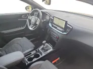 Kia Ceed 1.0T Design Edition | Stoel en stuurverwarming | Dodehoek detectie | Navigatie | Camera | Apple carplay / Android Auto | JBL sound system |