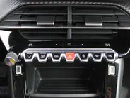 Peugeot 208 1.2 PureTech 100 Active | Airco | Cruise | Navi | LED | Apple CarPlay/Android Auto |
