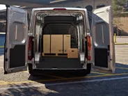 Ford Transit City 330 GB Trend L2H2 56 kWh 150 pk FWD | 12,3 scherm met apple car play & android auto | Adaptive cruise control | Parkeersensoren voor en achter | Achteruitrijcamera | Bijrijdersbank | Vanaf heden bestelbaar! - Bezichtigen vanaf Q4-2026