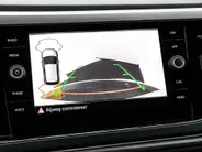 Volkswagen Polo 1.0 TSI 95pk DSG R-Line · Camera · Matrix LED · ACC · Stoelverwarming · Apple/Android Car Play · Sfeerverlichting · Verkeersbord Detectie ·