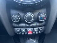 MINI 5-Deurs 1.5 Cooper Business | Pano | Automaat | Cruise | Navi |