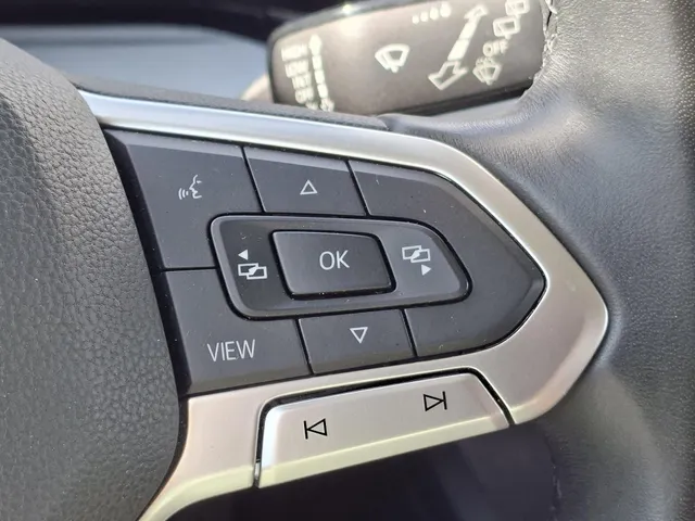 Volkswagen Golf Variant 1.0 TSI Life NL-auto | rijklaarprijs !!