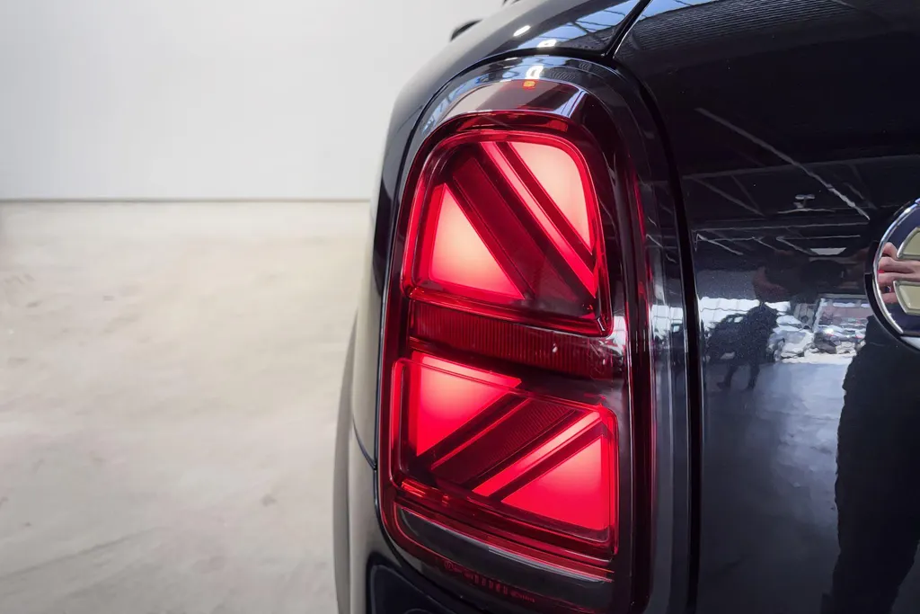 MINI Countryman Cooper SE ALL4 Essence