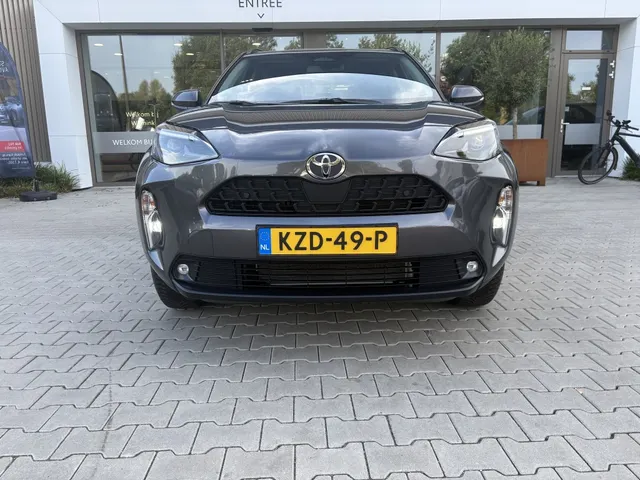 Toyota Yaris Cross 1.5 Hybr 115 Active | Blindspot | Parkeersensoren V+A | Stuur/ Stoelverwarming