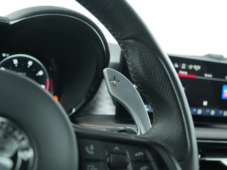 Alfa Romeo Tonale 1.5 MHEV 160 PK Hybrid Veloce | Leder | Winter | 360cam | 20'