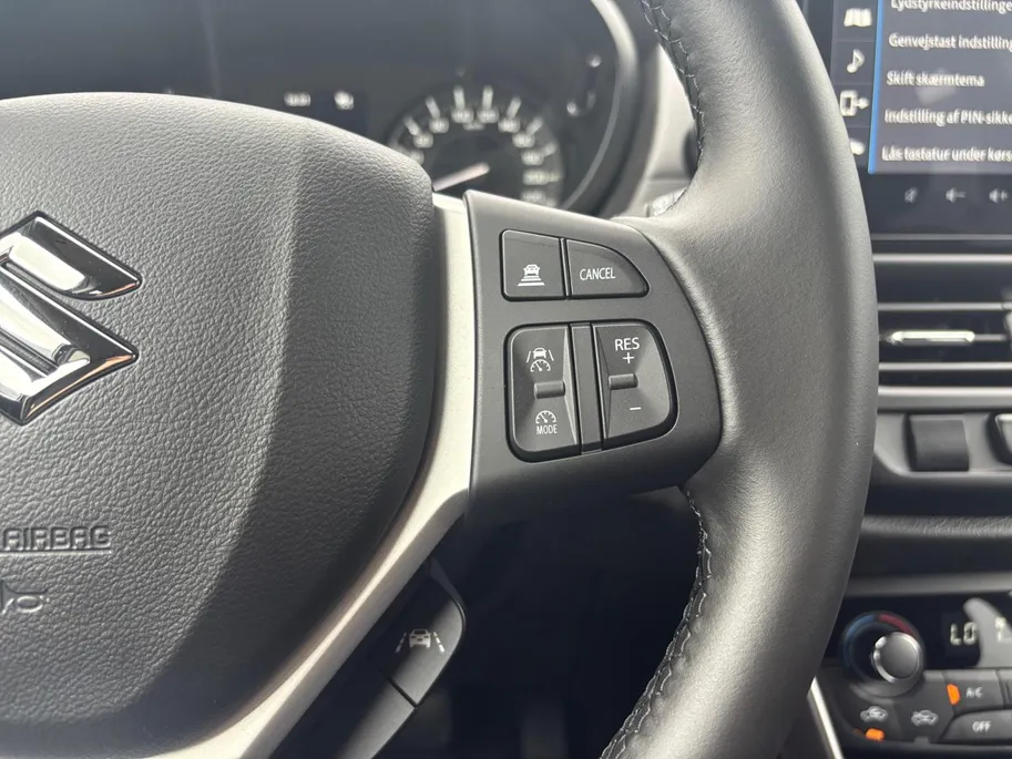 Suzuki S-Cross 1.4 Boosterjet Select Smart Hybrid | 1500kg Trekgewicht | Achteruitrijcamera | Dodehoek Detectie | Stoelverwarming | Apple/Android Carplay | Fabrieksgarantie! |