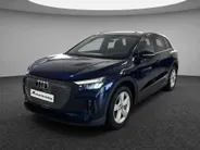 Audi Q4 e-tron 40 82 kWh 150kW/204PK · Leder · Stoelverwarming · Parkeersensoren · Garantie t/m 30-03-2026 of 90000km.