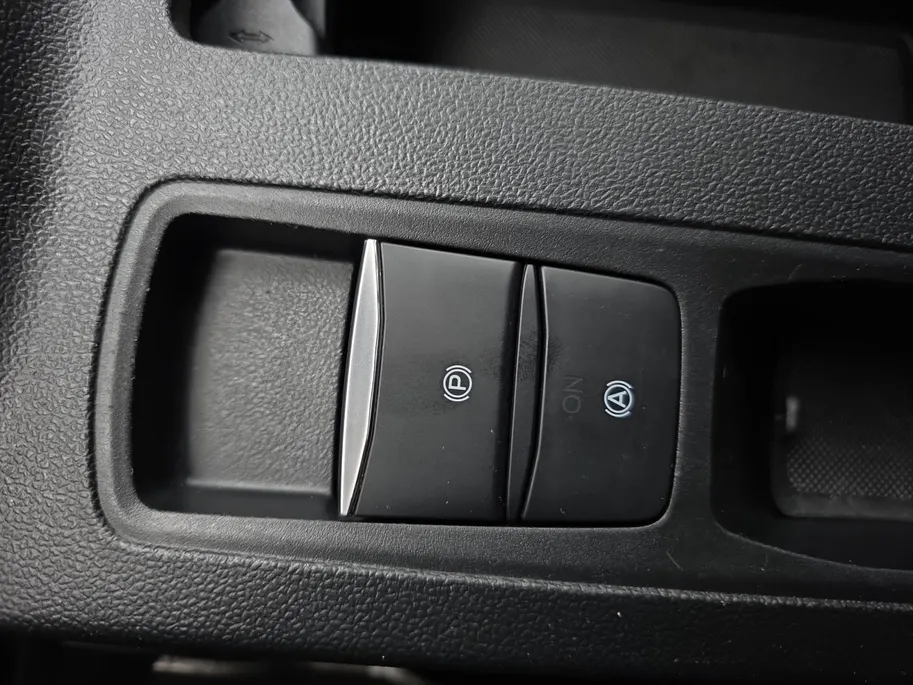 Ford Focus Wagon 1.0 EcoBoost Hybrid ST Line | Navigatie | Winterpakket | Parkeersensoren | Cruise Control | Android Auto/ Apple Carplay | 12 maanden garantie
