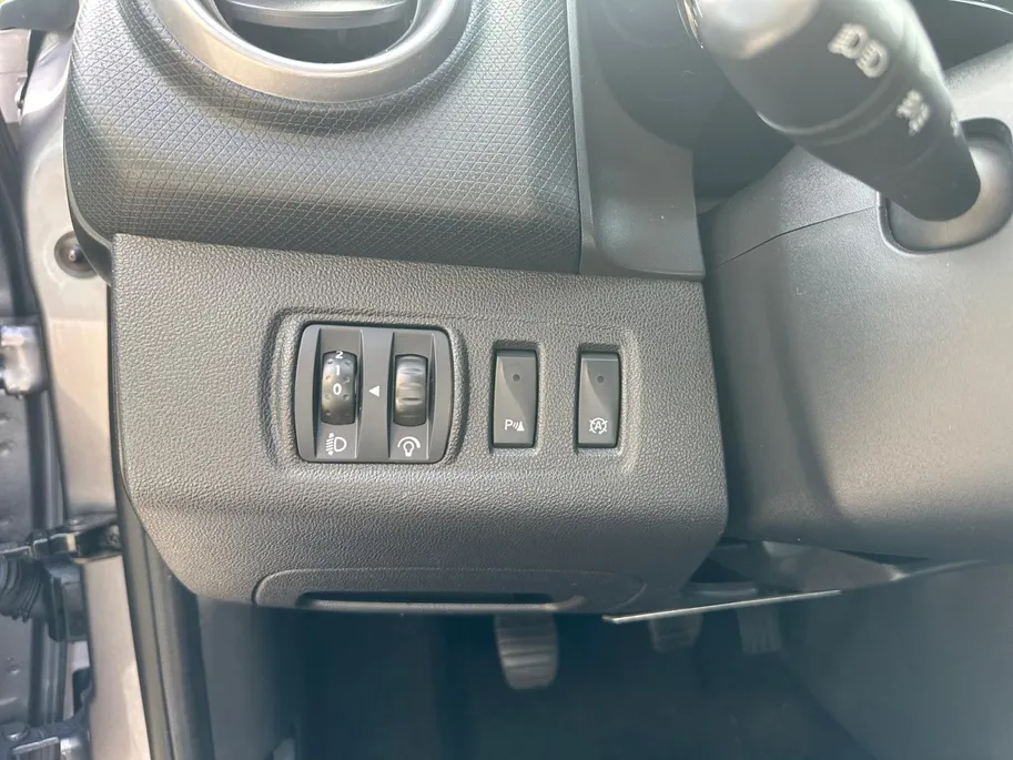 Renault Clio Estate 0.9 TCe Night&Day | Parkeersensoren | Apple Carplay | Camera | Cruise Control | Airco | LMV | Onderhoudshistorie | 12 Maanden BOVAG Garantie