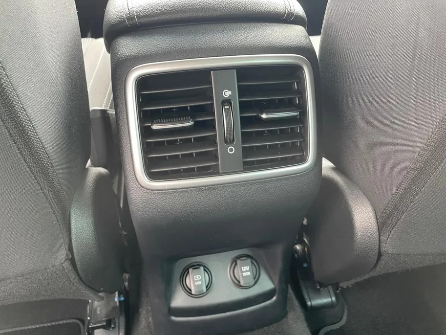 Kia Sportage 1.6 GDI DynamicLine |Android auto/Carplay| Navigatie|Trekhaak| All season banden| Achteruitrijcamera | Cruise control