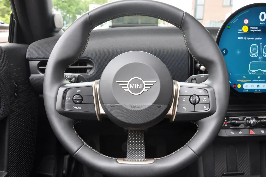 MINI Cooper Cabrio 2.0 C Fav. S