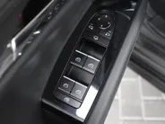 Mazda 3 2.0 e-SkyActiv-G M Hybrid 122 Luxury | Trekhaak | Stuur-/stoelverwarming | Leer | 360 Camera | Stoelgeheugen | 18' LM | HUD | LED | Cruise adapt. |