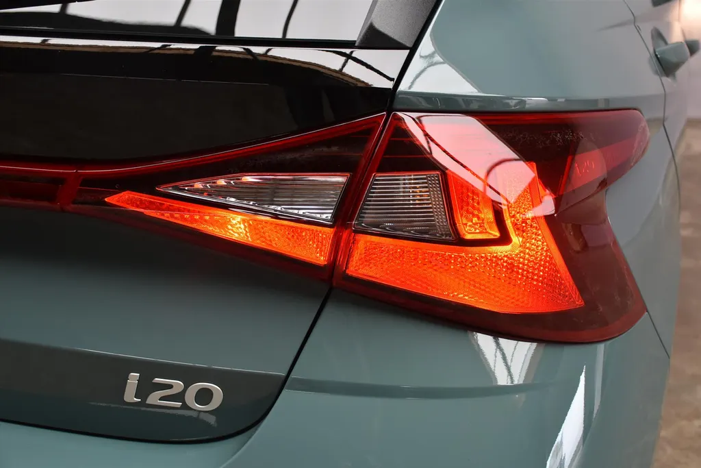 Hyundai i20 1.0 T-GDI Comfort I Navi + Camera + Android Auto/Apple CarPlay