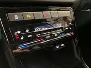 Volkswagen T-Cross 1.0TSI/95PK Goal · Navigatie ·  Stoelverwarming · LED · Apple/Android Car Play · Garantie t/m 25-04-2027