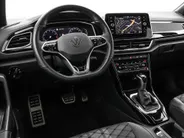 Volkswagen T-Roc 1.5 TSI 150pk DSG R-Line Business · Camera · Apple/Android Car Play · Stoelverwarming · Parkeerassistent · ACC · Draadloze Telefoonlader · Garantie t/m 12-04-2027 of 100.000