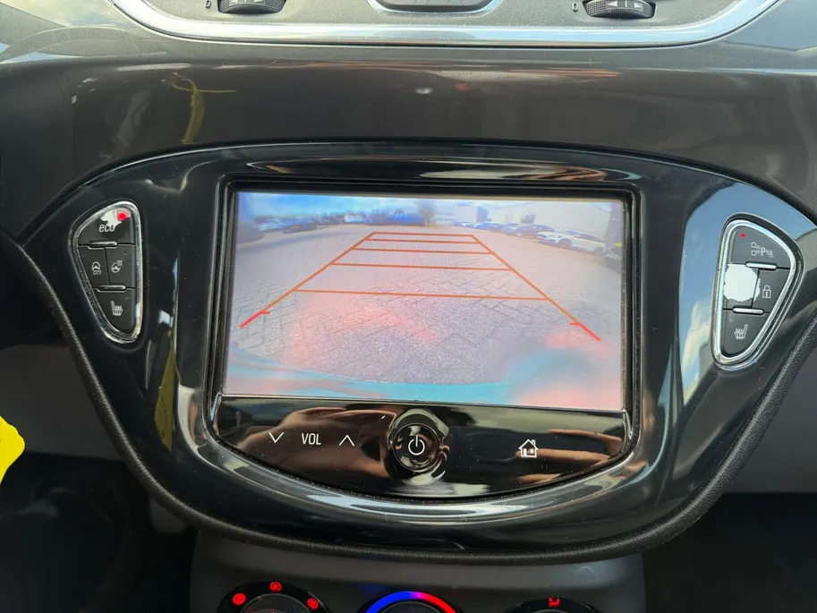 Opel Corsa 1.0 Turbo Cosmo | 100% onderhouden | NL auto | Panorama dak | Stoelverwarming | Stuurverwarming | Cruise control | Parkeersensoren voor en achter | Achteruitrijcamera | Navigatie | Bovag garantie |