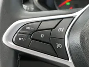 Renault Clio 1.0 TCe 90 Equilibre *Navigatie*Parkeersensoren*Cruise Control*Carplay*Zeer nette auto!