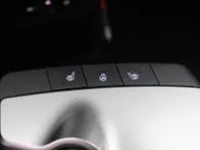 Kia EV6 Air 84 kWh | Stuur-/stoelverwarming | Camera | Cruise adapt. | Telefoonlader | Clima | Navi | 19' LM | LED | Apple Carplay/Android Auto |