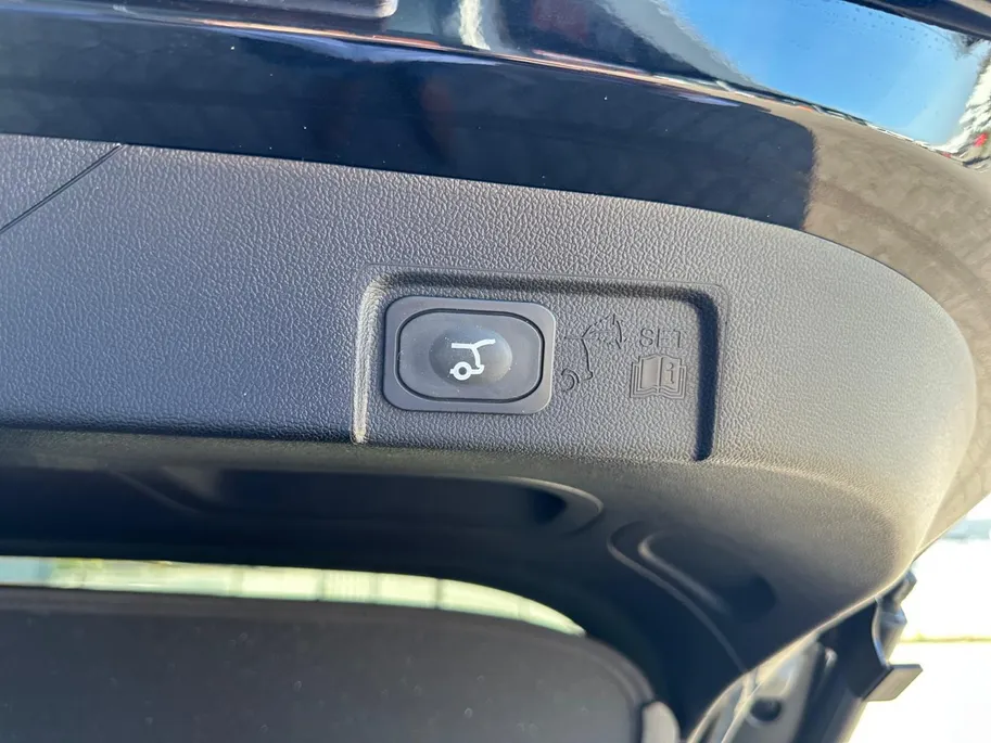 Ford Puma Gen-E Premium 46,8 kWh | Driver Assistancepack | Winterpack | Matrix Ledkoplampen | Panoramadak | El. Achterklep | BLIS | Nieuw te bestellen bij Zeeuw & Zeeuw Ford Schoonhoven |