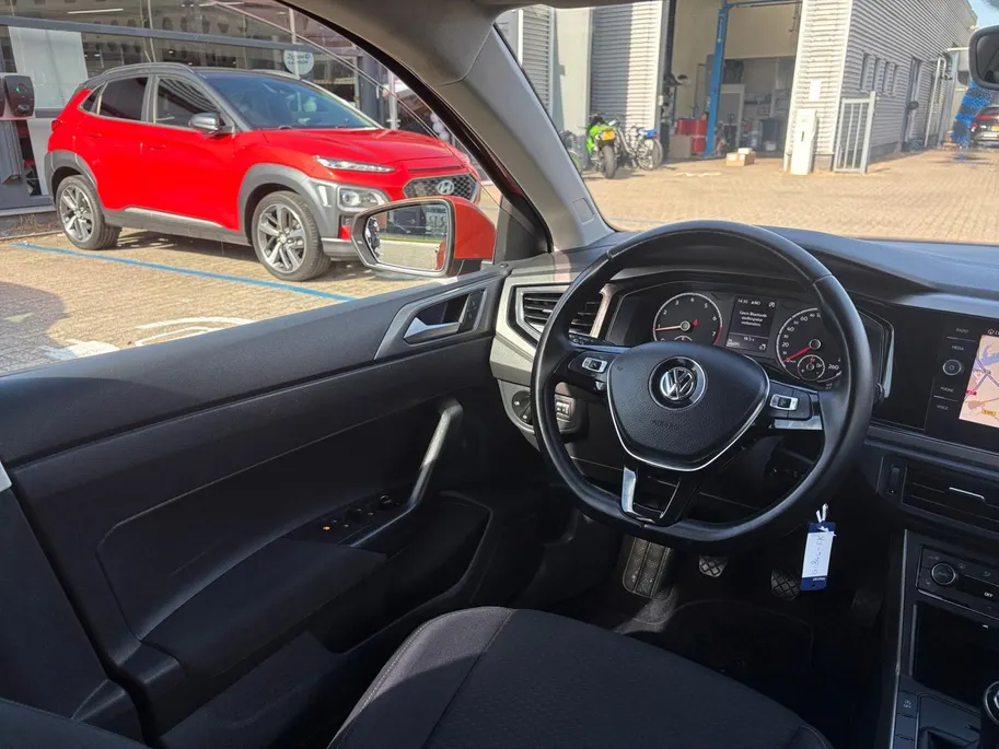 Volkswagen Polo 1.0 MPI Trendline | Navigatie | Stoelverwarming | Climate control