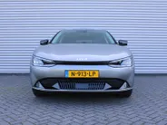 Kia EV6 Plus 77.4 kWh | Stuur-/stoelverwarming + ventilatie | Elektr. stoelverstelling + achterklep | Warmtepomp | 19" LM | Camera | LED |