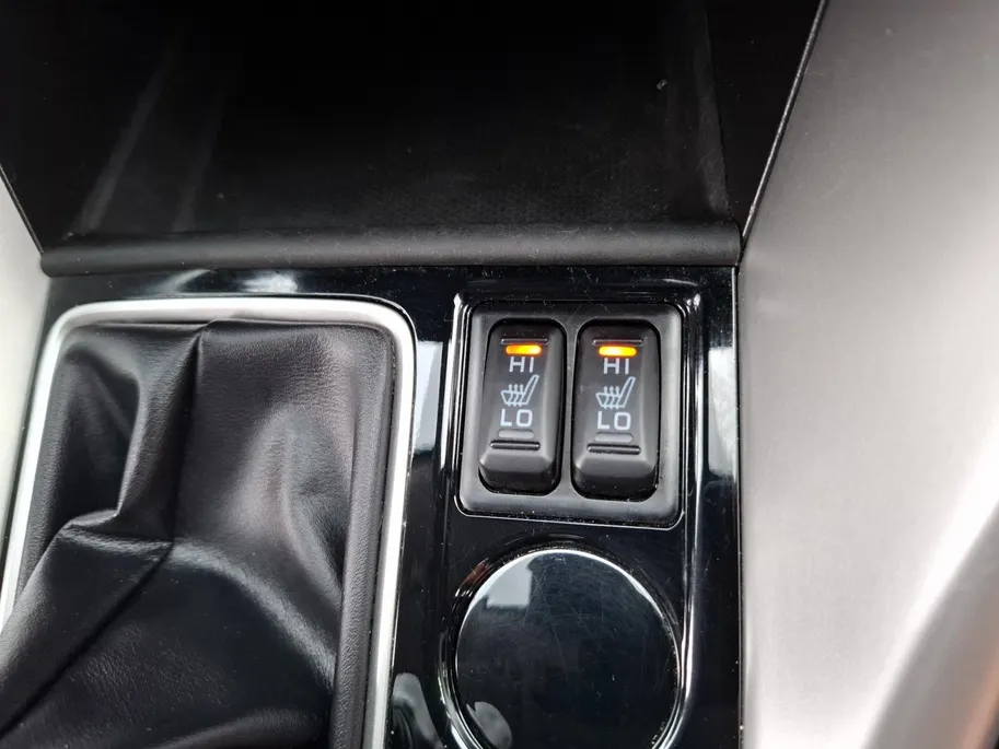 Mitsubishi Eclipse Cross 1.5 DI-T First Edition | STOEL VERWARMING | CRUISE CONTROL | CLIMATE CONTROL | 18'' LICHTMETALEN VELGEN | TREKHAAK |