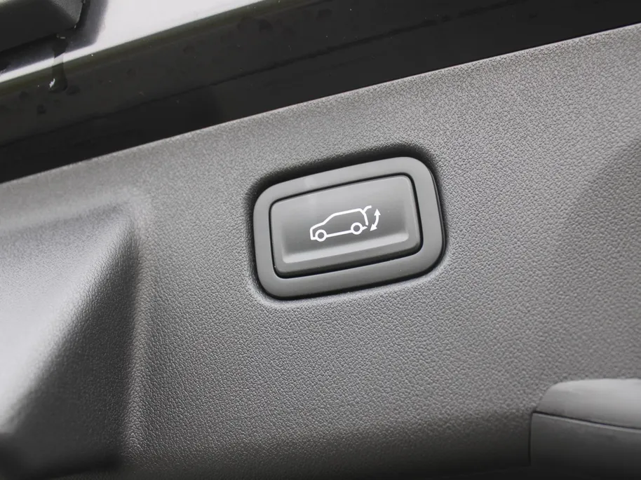 Kia EV5 GT-PlusLine 81.4 kWh | Schuifdak | Stuur-/stoelverwarming + ventilatie | Warmtepomp | 360 Camera | Geheugenstoel | Leer | HUD | LED | 19' LM |
