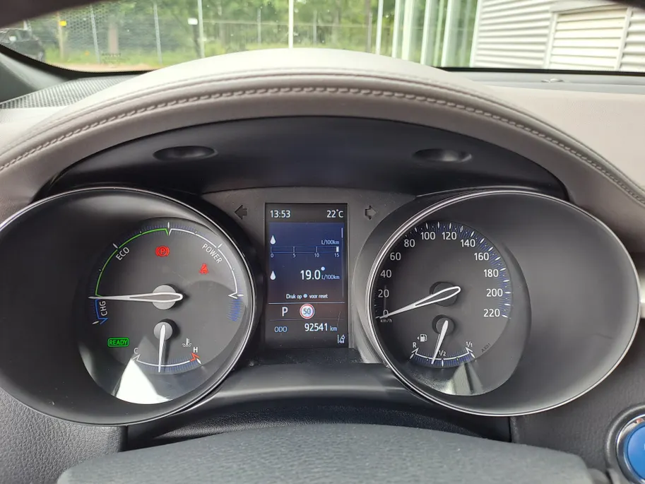 Toyota C-HR 2.0 Hybrid Executive | Automaat | Cruise control adaptief | JBL | Camera | Navigatiesysteem full map | Apple Carplay/Android Auto | LM Velgen