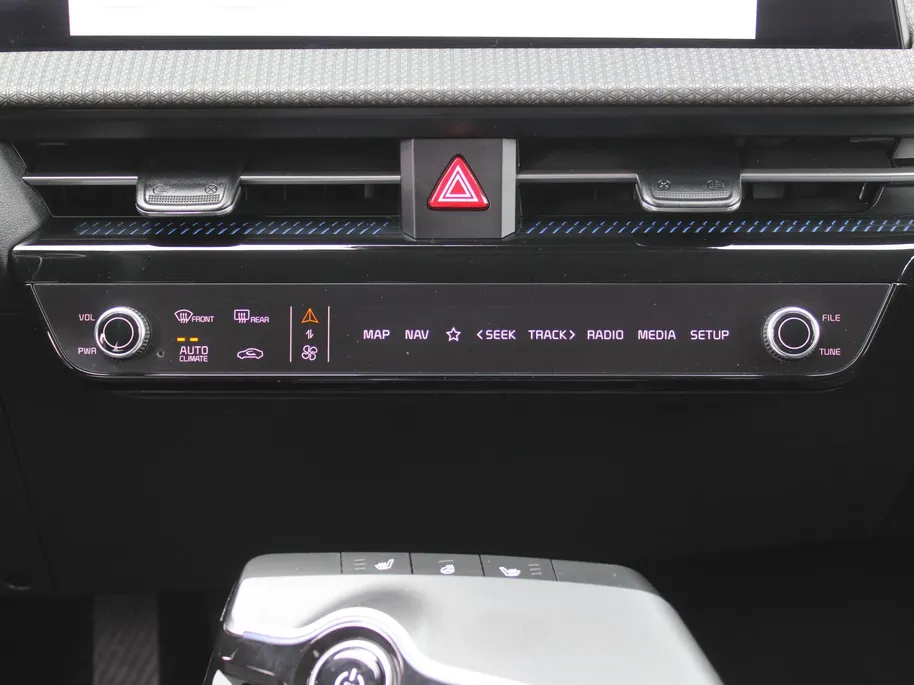 Kia EV6 Edition Advanced 77.4 kWh | Stuur-/stoelverwarming | BTW | Camera | Cruise adapt. | Elektr. achterklep + stoelbediening | 20' LM | 17% bijtelling |