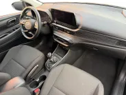 Hyundai i20 1.0 T-GDI Premium | Navigatie| Stoel/Stuurverwarming| Achteruitrijcamera| Dode hoek sensor|