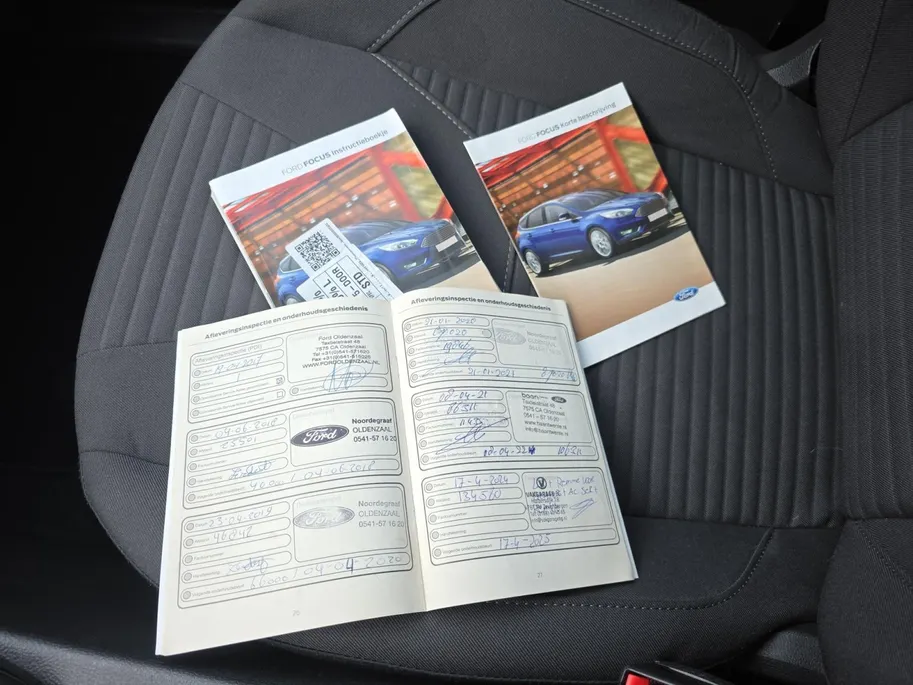 Ford Focus Wagon 1.0 Titanium | Goed onderhouden! | Apple Carplay/Android Auto | Cruise Control | Achteruitrijcamera | Climate Control | Parkeersensoren rondom | 12 maanden garantie! |