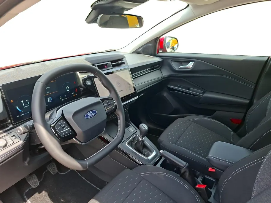 Ford Puma 1.0 EcoBoost Hybrid Titanium | €5.000.- korting | 0,99% rente | Direct leverbaar | Winterpack | Achteruit rij camera