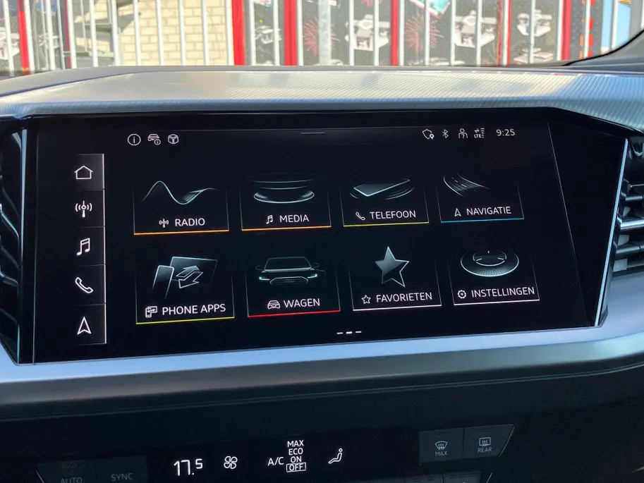 Audi Q4 e-tron 45 Advanced edition 82 kWh 210kW/286PK · Camera · Apple/Android Car Play · Navigatie · Keyless · SONOS Sound · Stoelverwarming ·