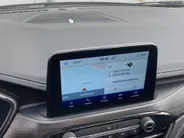 Ford Kuga 2.5 PHEV 225 pk Vignale Headup Display - Panoramadak - Winter Pack - Trekhaak  - dealer onderhouden NL auto
