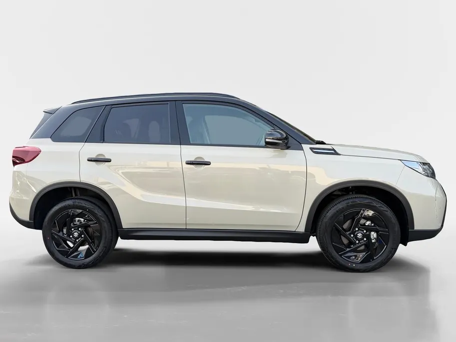 Suzuki Vitara 1.4 Boosterjet Smart Hybrid Special Edition | €3.500.- voordeel | Direct leverbaar | 10 jaar garantie | 17inch Lichtmetalen velgen | Hoge instap