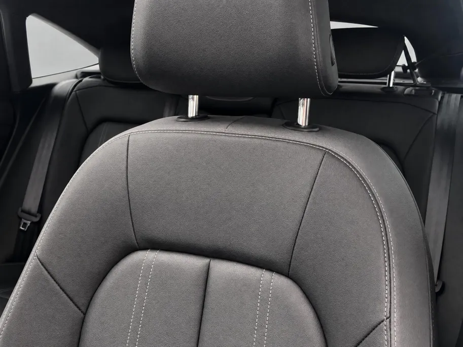 Audi Q4 Sportback e-tron 35 Launch edition 55 kWh 125kW/170PK · Panoramadak · Leder · Stoelverwarming · Apple/Android Car Play · Garantie t/m 17-10-2026 of 100000km.